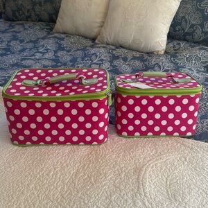 2 Cosmetic travel Cases